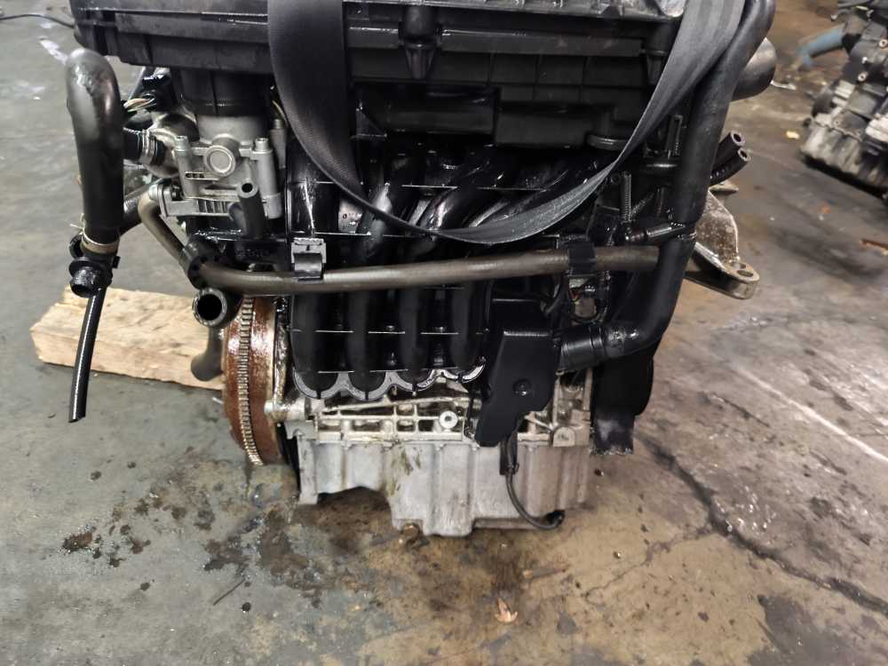 MOTEUR VW/SEAT/SKODA  1.4 ESSENCE - Vue 4